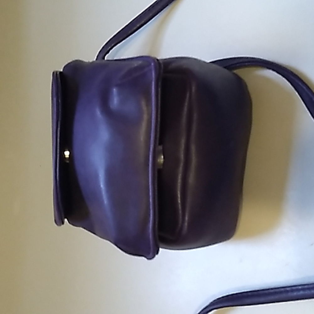 Vintage, Small Purple, Cross Body,  handbag, Strap, removable, Purple, Zipper - Picture 3 of 9